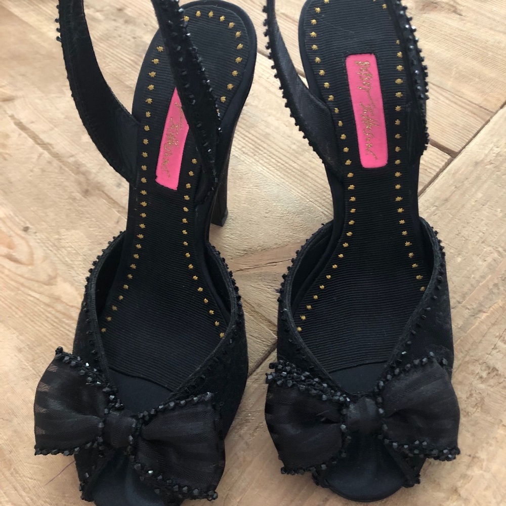 Vintage Betsey Johnson Black  Heel Size 7M